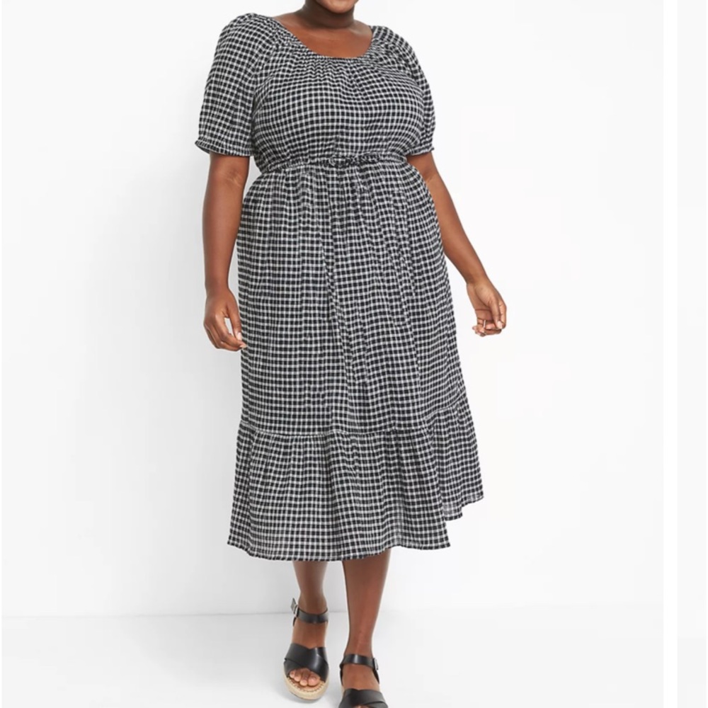 Perfect Sleeve Tiered Midi Dress